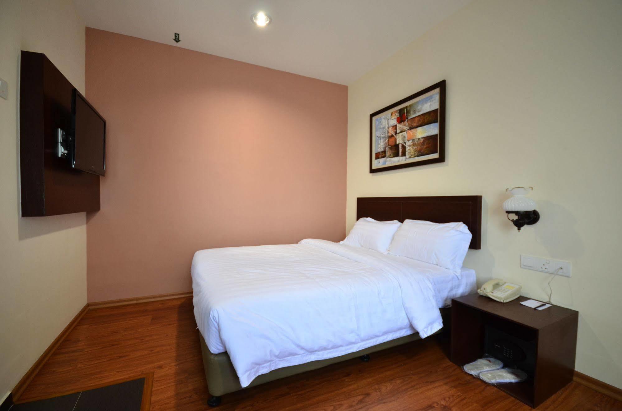 906 Riverside Hotel Malacca Exterior foto